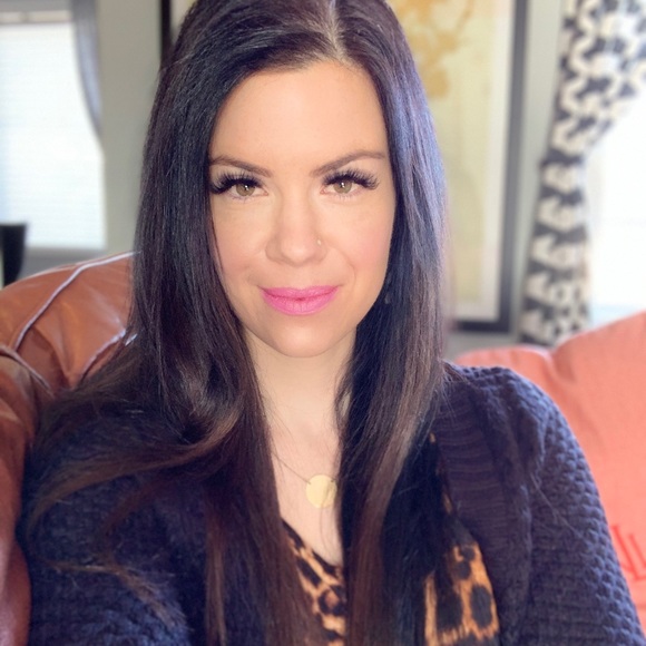 Meet your Posher, Megan - Picture 1 of 1